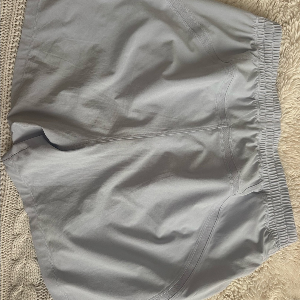 Men’s lululemon pacebreaker shorts (5” medium)